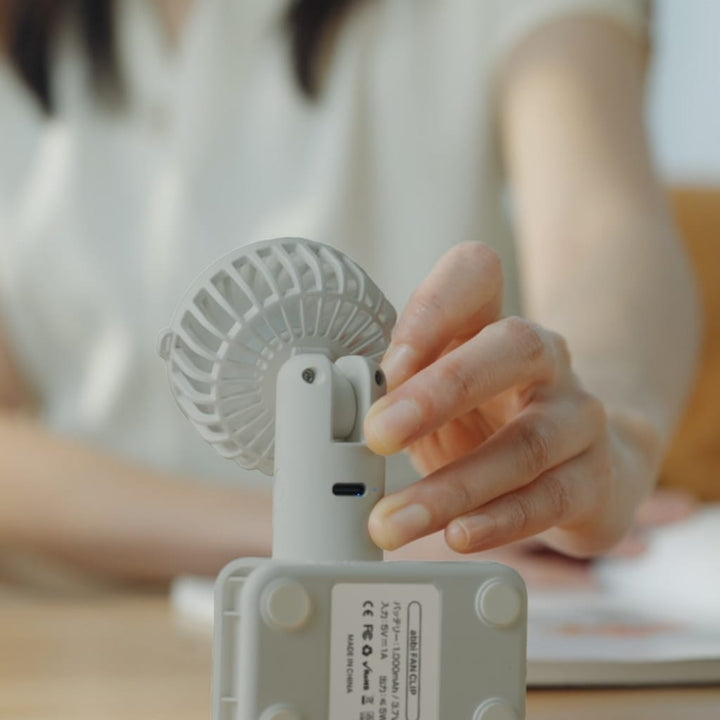 abbi FAN CLIP 4Way 日傘対応 ストラップ付き クリップファン ポータブル扇風機 熱中症対策