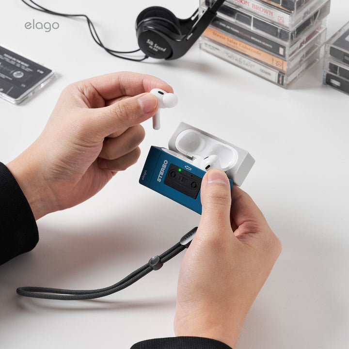 elago AirPods Pro 第2世代 CASSETTE PLAYER CASE カセットプレーヤー風 ストラップ付きケース Blue