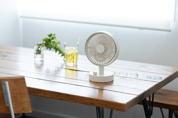 ELAiCE iFan Puro 25 自動首振り機能付き コードレスデスクファン アイボリー  ポータブル扇風機  暑さ対策