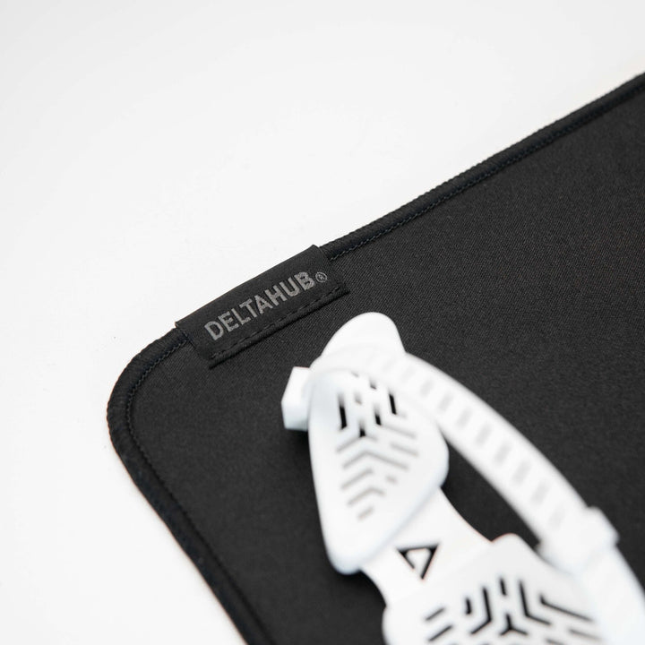 DELTAHUB Gaming Desk Pad Black デスクマット