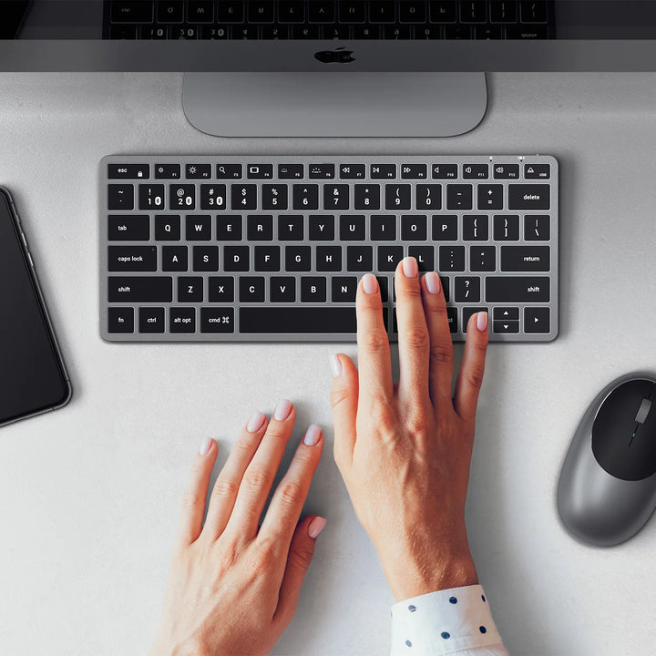 Satechi Slim X1 Bluetooth Backlit Keyboard US Layout 薄型 テンキーレス キーボード 英語配列