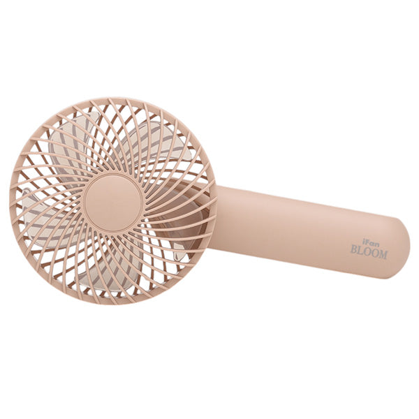 ピンクベージュ