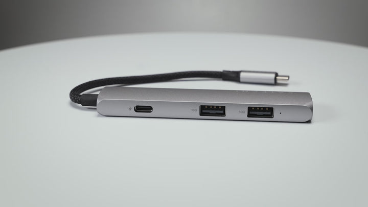 Satechi 4-in-1 USB-C Slim Multiport Adapter 4K PD対応 スリムマルチアダプター