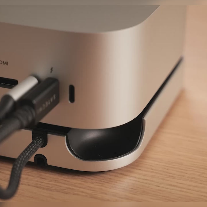 Satechi MAC MINI M4 ハブ & スタンド NVMe SSD エンクロージャー搭載(2230/2242/2260/2280)  M4 Mac Mini モデル対応 10Gbps USB-A x2/USB-Aデータポート/ UHS-II 対応 SDカードリーダー