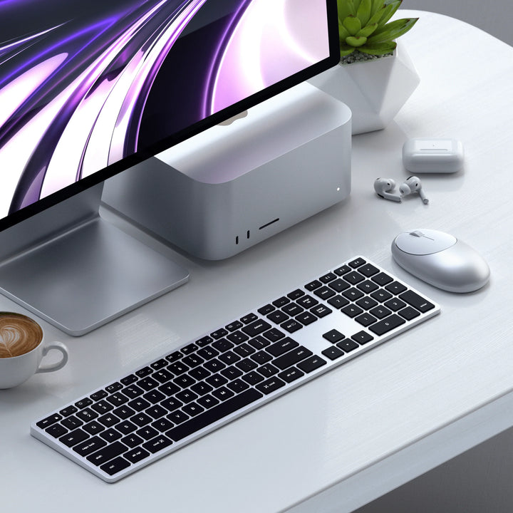 Satechi Slim X3 Bluetooth Backlit Keyboard US Layout 薄型フルサイズ キーボード 英語配列 Win Mac対応