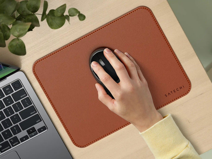 Satechi Vegan-Leather Premium Mouse Pad ヴィーガンレザープレミアムマウスパッド