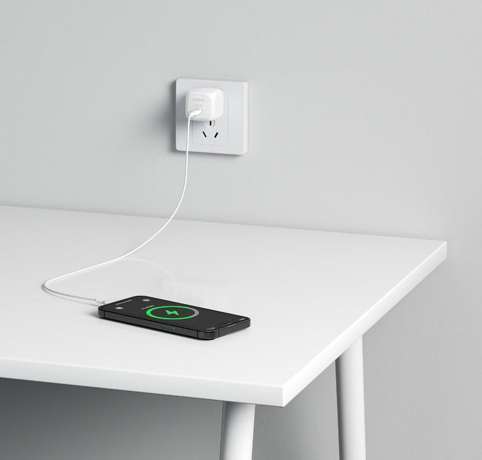 BELKIN BoostCharge 45W USB-C 小型充電器 PD3.1対応