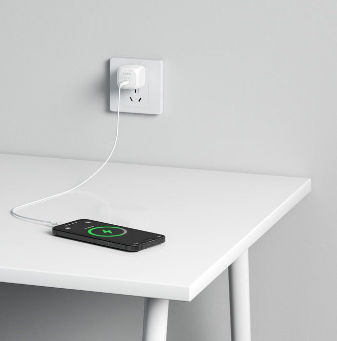 BELKIN BoostCharge 45W USB-C 小型充電器 USB-Cケーブル1m付き  PD 3.1対応