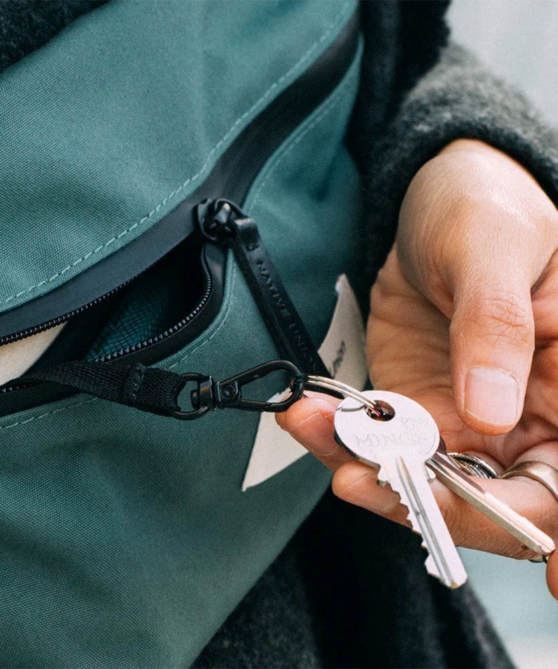 Native Union WFA Crossbody Pouch クロスボディポーチ