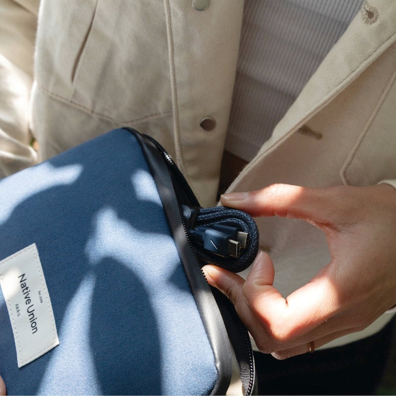 Native Union WFA TECH ORGANIZER スリムポーチ