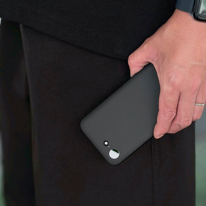 MYNUS iPhone 17e / 16e CASE ミニマルデザイン MagSafe対応