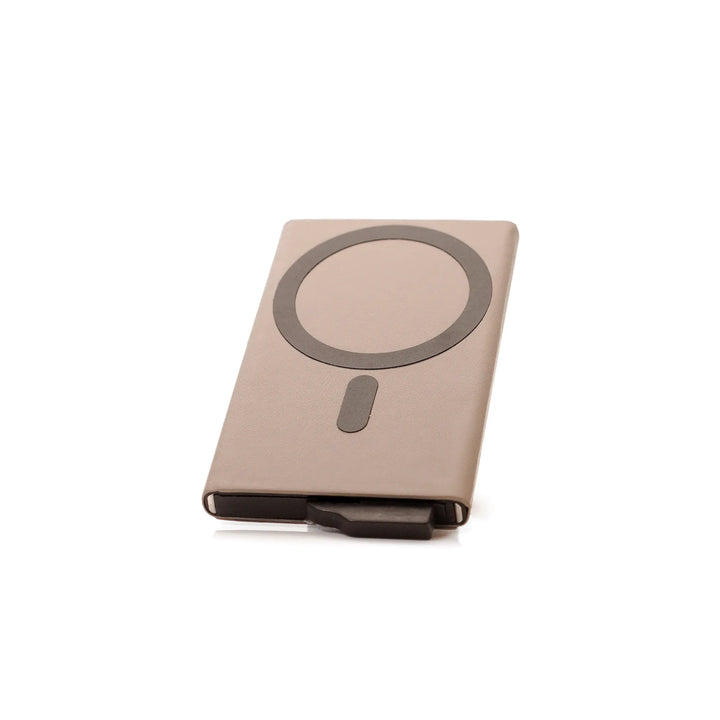 MONOCOZZI LUCID REFINED CARD PROTECTOR MagSafe対応 カード収納ポケット