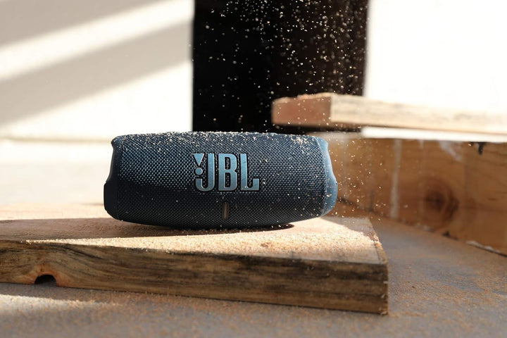 JBL CHARGE 5 スプラッシュ/ダストプルーフ (IP67) 対応 Bluetooth 5.1 スピーカー