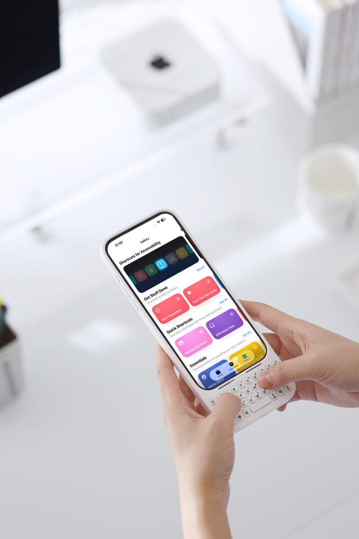 Akko iPhone 17 Pro Max MetaKey キーボード一体型ケース