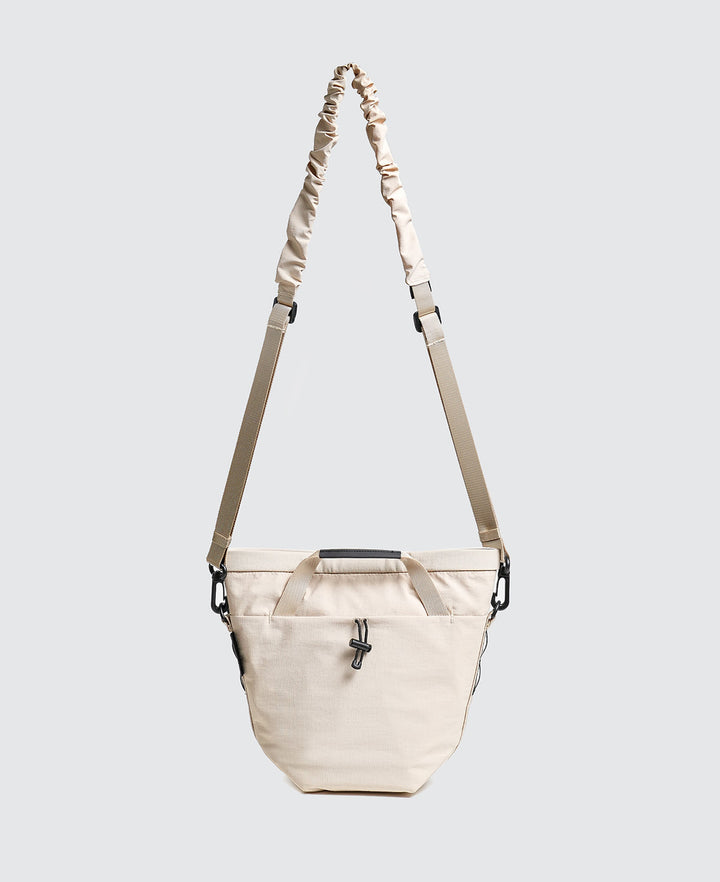 bitplay Essential 2.5L スナッパースリングバッグ カメラバッグ ショルダーバッグ