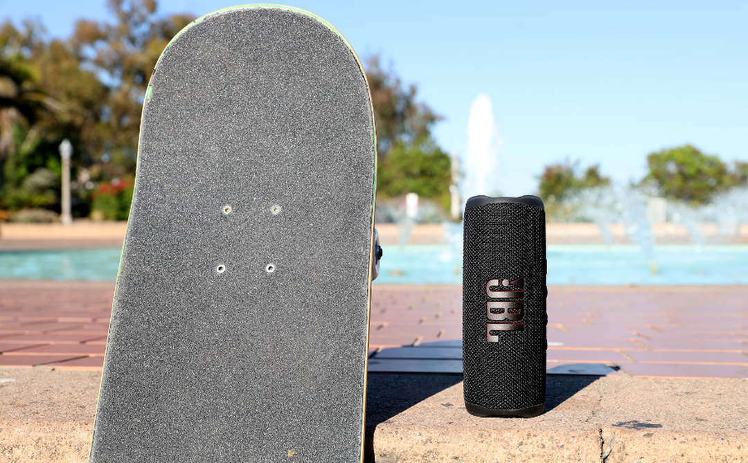 JBL FLIP 6 ワイヤレス IP67 防水 スピーカー – kitcut plus JBL FLIP 6 ワイヤレス IP67 防水 スピーカー – kitcut plus