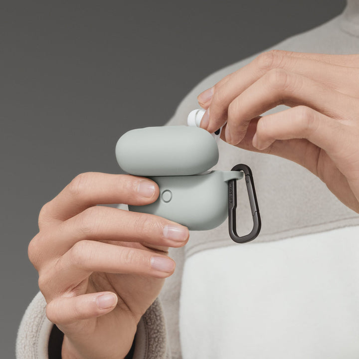 MagEasy AirPods SKIN カラビナ付き耐衝撃ケース AirPods Pro 第 2 / 1世代/ AirPods 4 対応