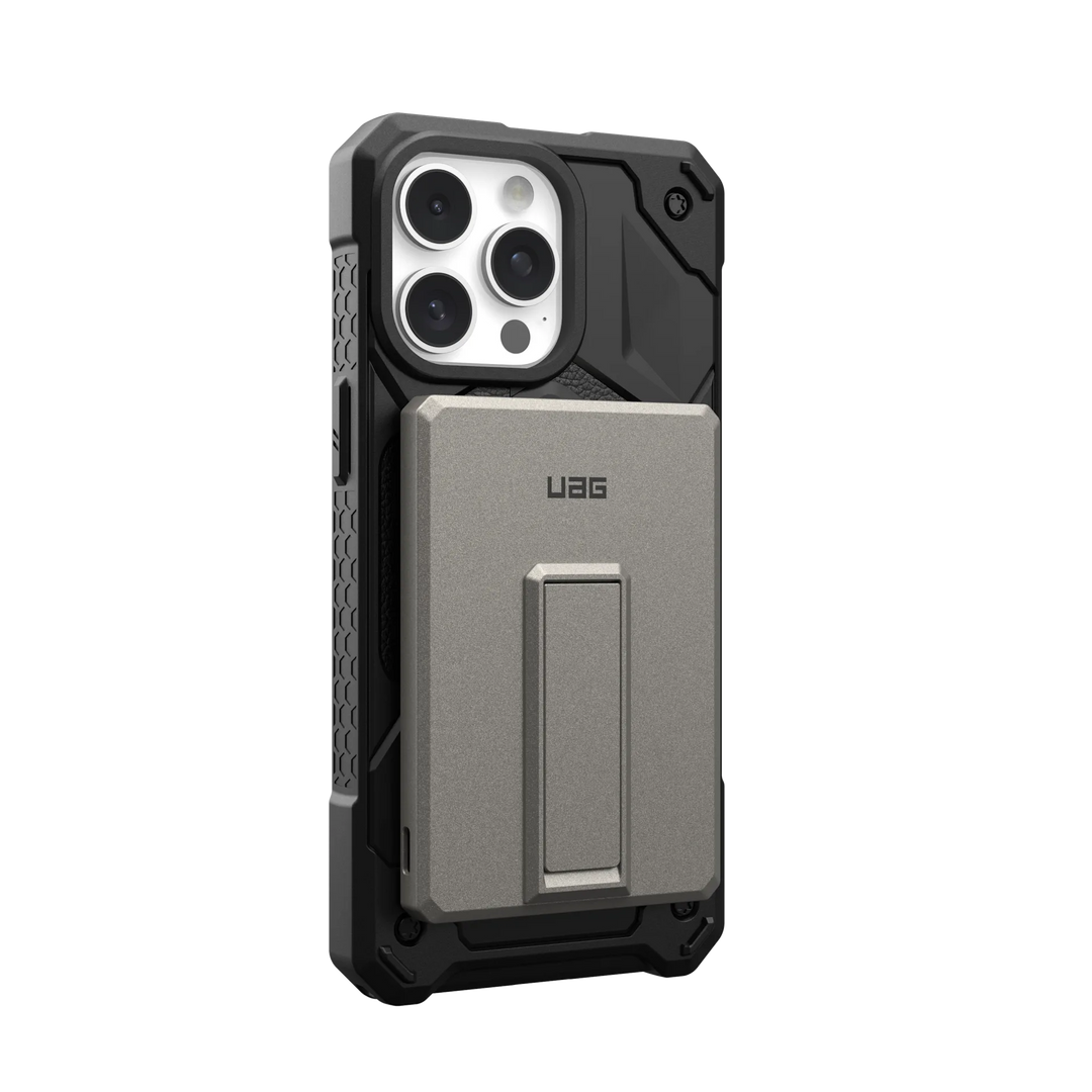 UAG MagSafe対応 モバイルバッテリー 5000mAh スタンド機能 ULTRA SLIM 5K POWERBANK + STAND