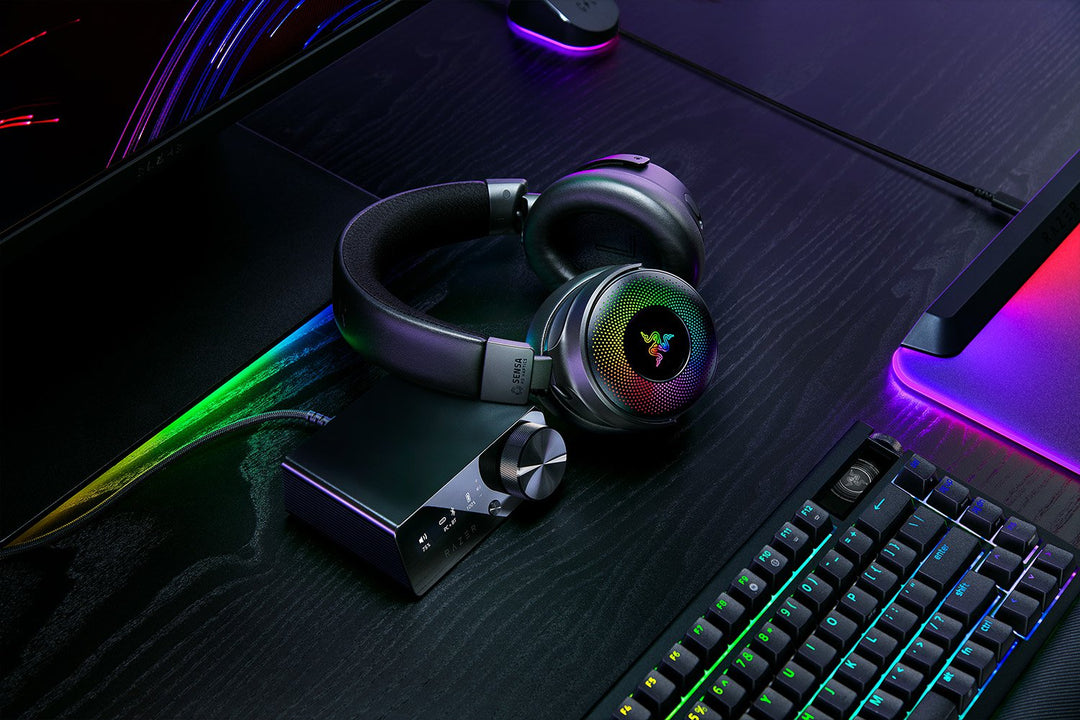 Razer Kraken V4 Pro　ワイヤレスゲーミングヘッドセット　コントロールハブ付属　