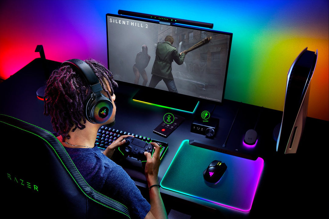 Razer Kraken V4 Pro　ワイヤレスゲーミングヘッドセット　コントロールハブ付属　