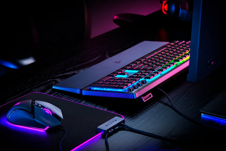 Razer Ornata V3 有線 RGBライティング メカ・メンブレン ゲーミングキーボード