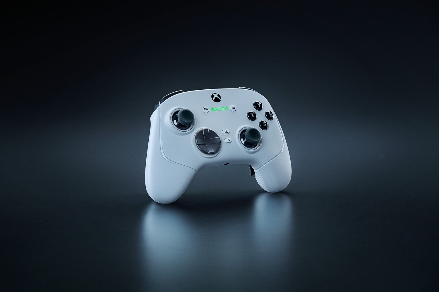 Razer Wolverine V3 Pro Xbox / PC (Windows 11) 対応 有線