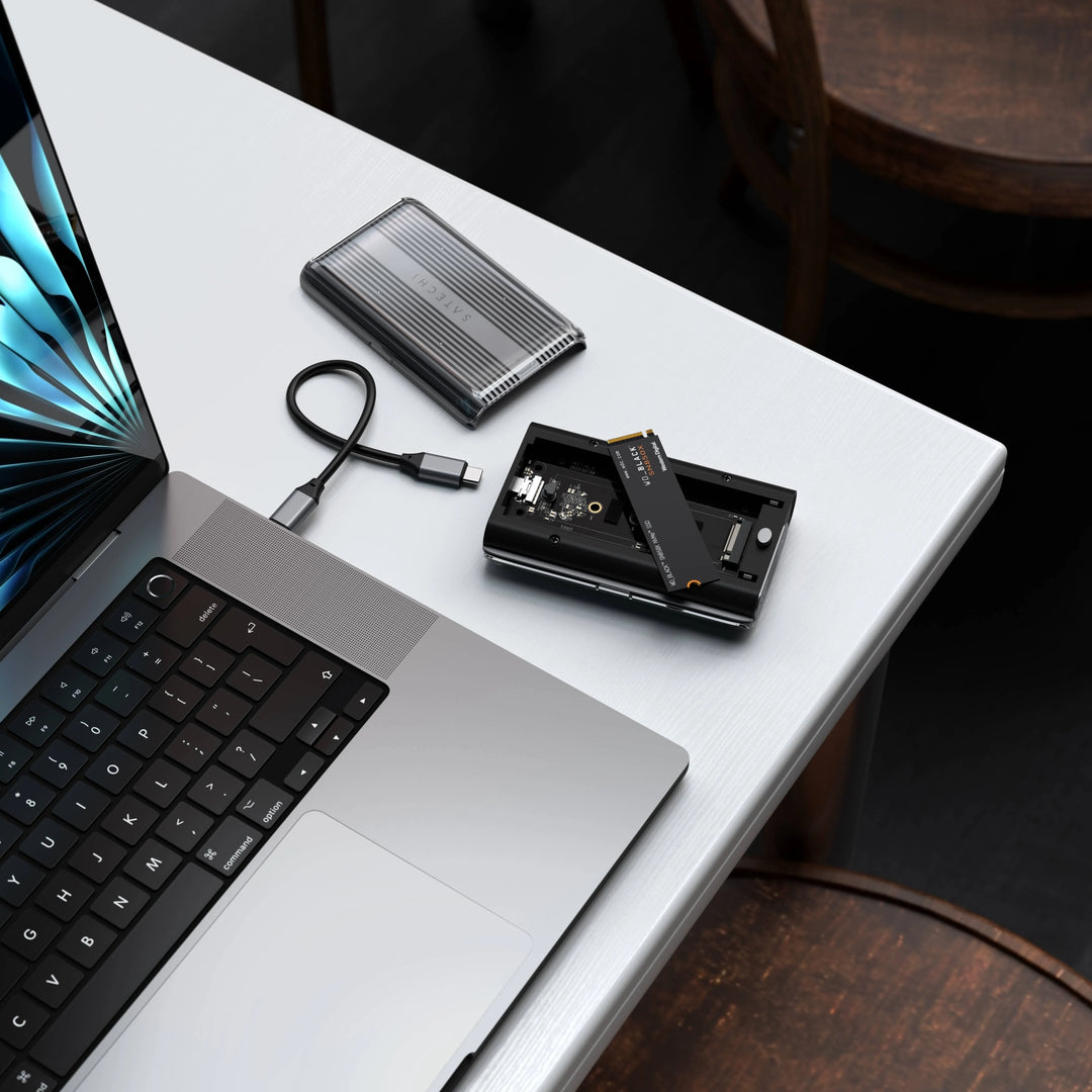 Satechi USB4 NVMe SSD Pro Enclosure 外付けケース 2280/2260 Satechi USB4 NVMe SSD Pro Enclosure 外付けケース 2280/2260
