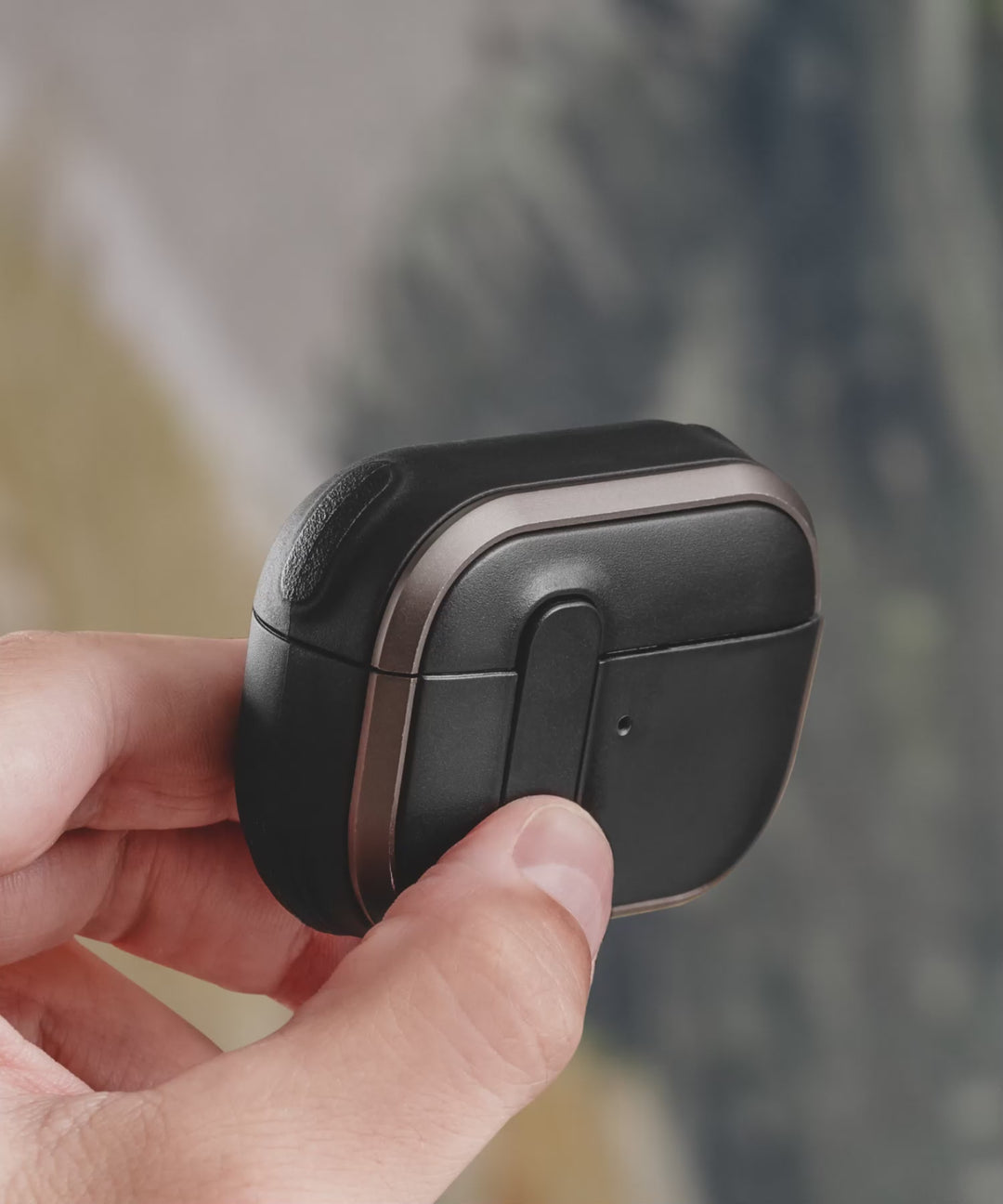 MagEasy AirPods Pro 第 2 / 1世代 ストラップ & カラビナ付き耐衝撃ケース Odyssey with Wrist Strap