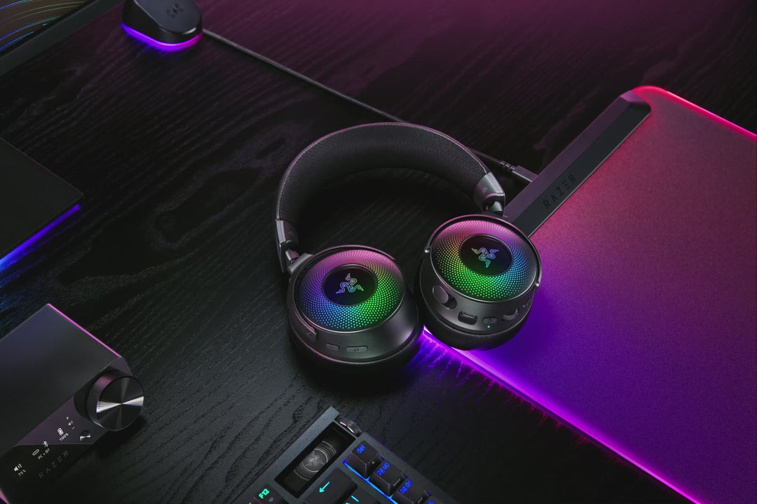 Razer Kraken V4 Pro　ワイヤレスゲーミングヘッドセット　コントロールハブ付属　