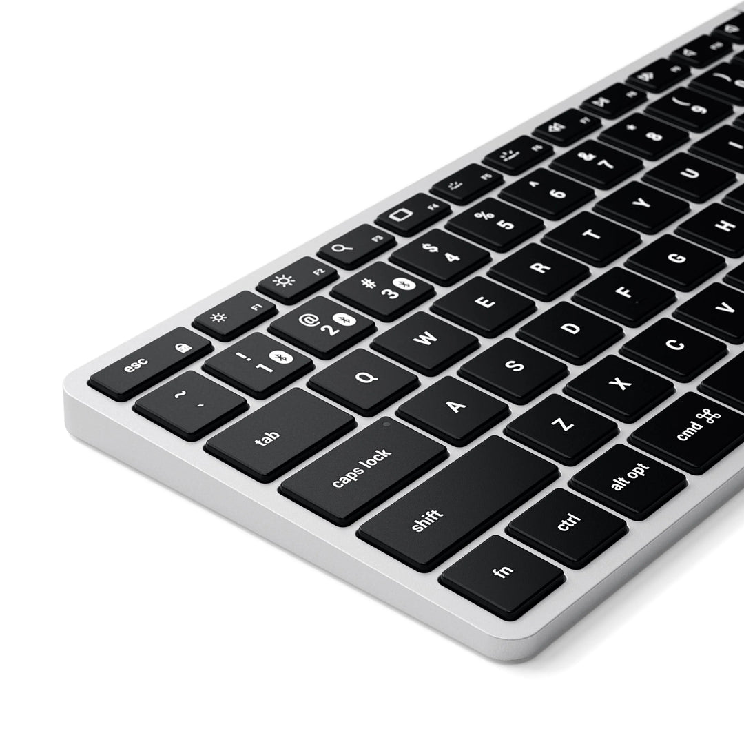 Satechi Slim X1 Bluetooth Backlit Keyboard US Layout 薄型 テンキー Satechi Slim X1 Bluetooth Backlit Keyboard US Layout 薄型 テンキー